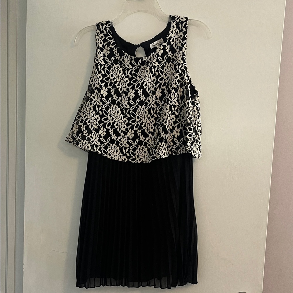 Speechless Black and White Floral Lace Kids Dress